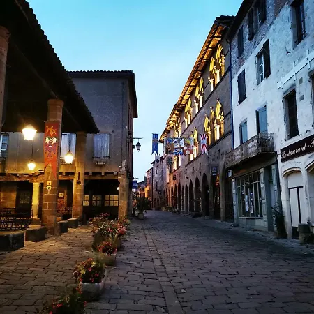 أوستلري دو فيو كورد فندق 3*