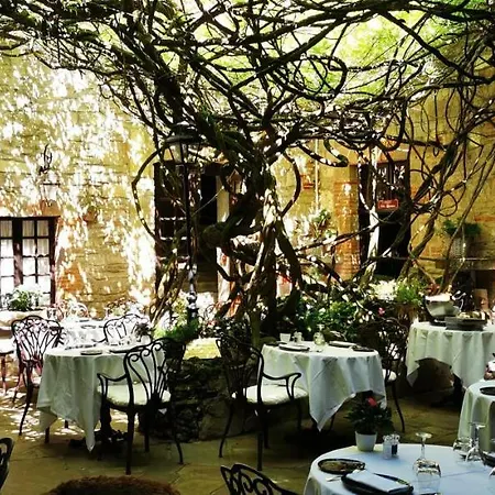 فندق أوستلري دو فيو كورد